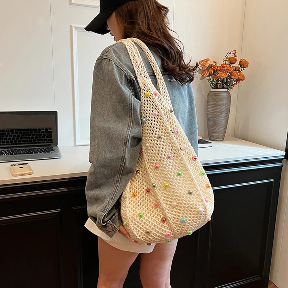 Sommerliche Stricktasche mit Perlen – in vier Farben